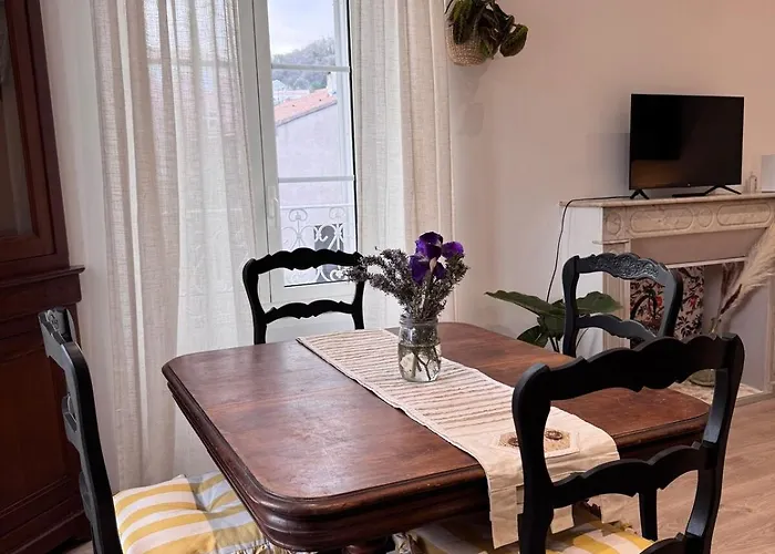 Au Coeur Du Village *